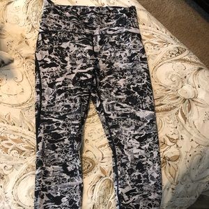 Lululemon train times 7/8